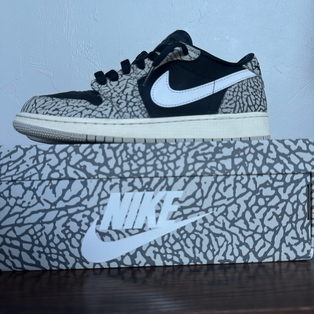 Nike Air Jordan 1 Retro Low OG Men’s size 7